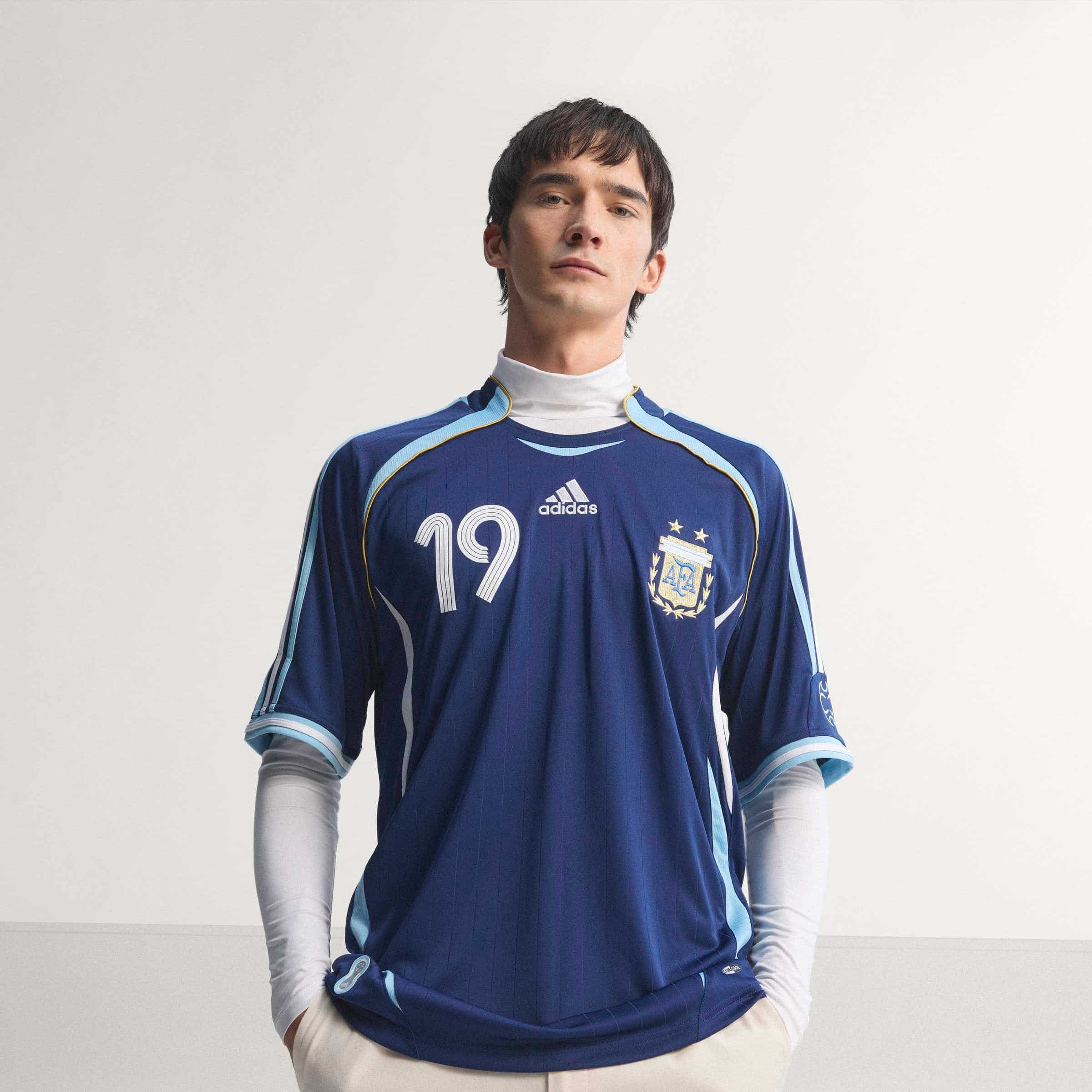 Argentina Away Jersey 2006 Messi Official Jerseys adidas Blue XS 